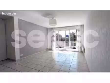 studio 1 pièce 32 m²