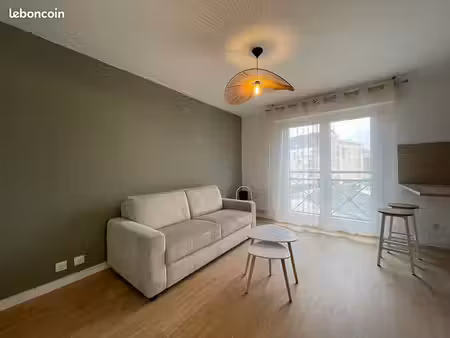 studio 1 pièce 24 m²