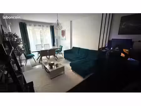 appartement meublé t3 de 63 m² avec terrasse et 2 parkings