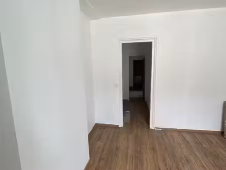 studio 28 m² – plein centre-ville – 550 / mois