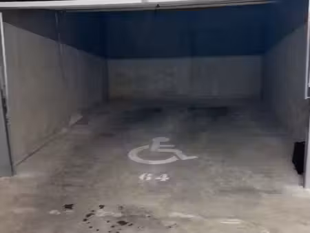 garage  21 m²  rillieux village