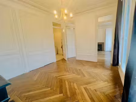 particulier loue t3 hausmanien