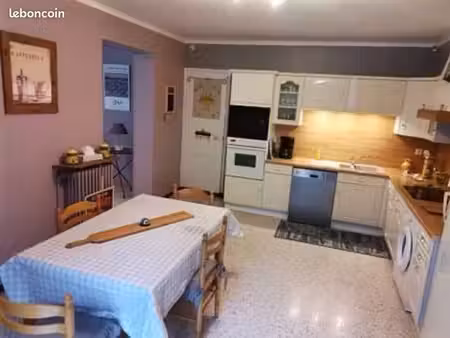 location pernes les fontaines