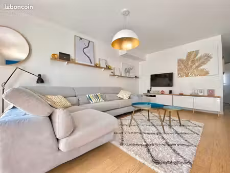 maison 5 pièces 101 m²