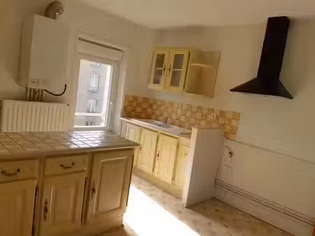 location appartement 2 pièces 47 m² à nancy (54000)  555 €