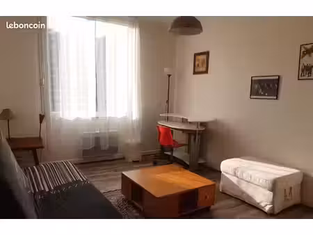 loue studio meublé proche centre 31 m²