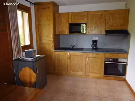 appartement 2 pièces  meublé  remis à neuf  avec piscine