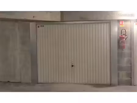 location d'un garage fermé et sécurisé - nantes centre – secteur paul bellamy