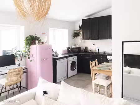 maisonette au calme avec terrasse et piscinette
