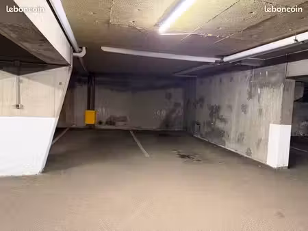 parking sous terrain rue hermite