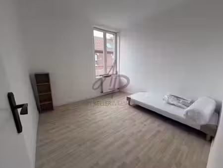 location meublée appartement 2 pièces 26 m² à halluin (59250)  640 €