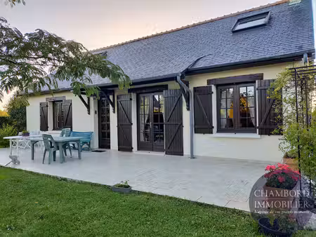 maison 4 ch dans un cadre paisible à fossé
