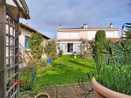 rezé – maison familiale proche tramway ligne 3 avec jardin