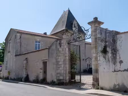 bail étudiant uniquement appartement la rochelle 2 pièce(s) 22.77 m2