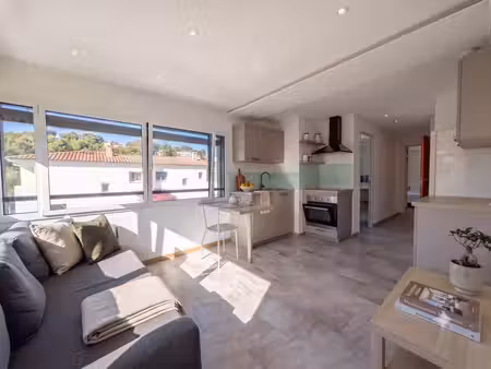 la seyne sur mer - appartement 2 pièce(s) 33 m2 meublé