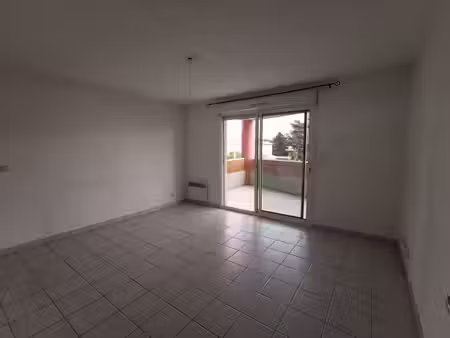 location appartement 2 pieces quartier les charmilles nimes