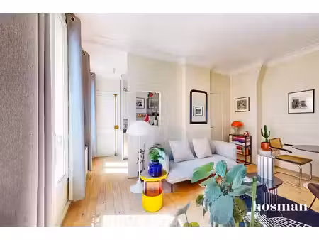 paris 9 - rue de trevise - magnifique appartement 2 pièces très lumineux et calme