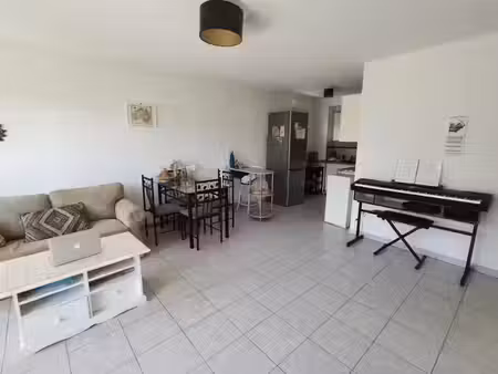 location appartement 2 pièces 42.69 m² à sergy (01630)  921 €