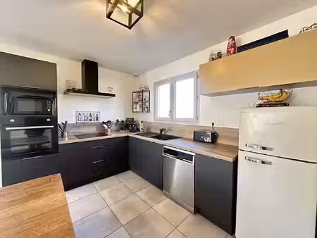 vente maison 4 pièces 92 m² à chatte (38160)  250 000 €