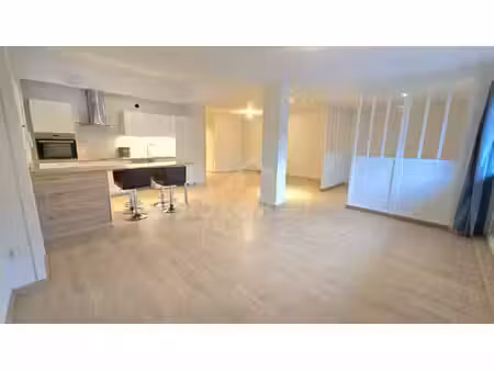 -- spacieux 2 pièces --