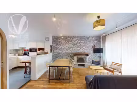 maison en pierres saint cast