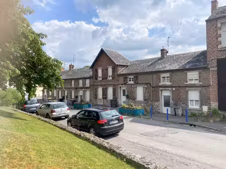 ensemble immobilier de 7 maisons louées env. 446 m2 habita