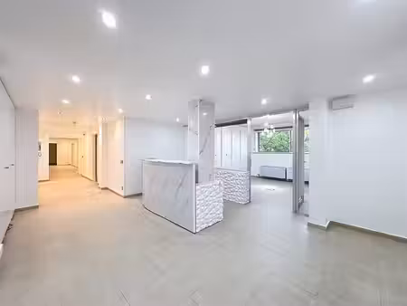 uccle  de fre - bureaux de ±260 m²