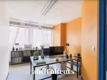 bureaux lumineux avec vue sur jardin en vente en centre-ville de chartres (28000)