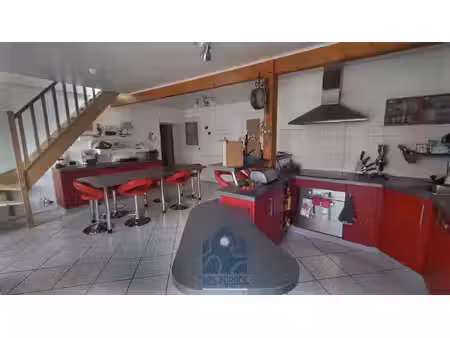 maison de bourg 7 pièces avec garage