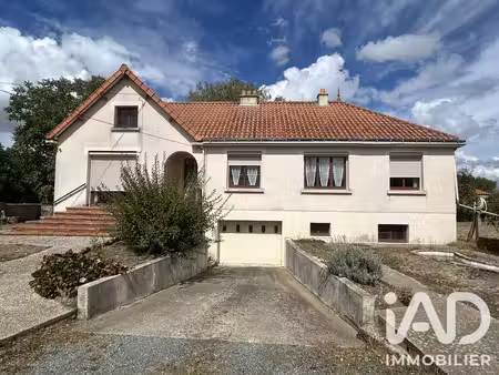 maison à chauché (85140)