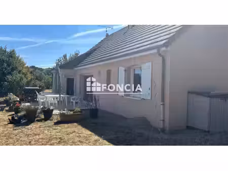plain pied hors lotissement sur un terrain de 3500 m2