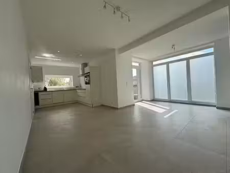 maison rénovée 3 chambres avec jardin