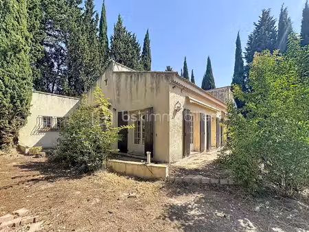 rare ! maison à fort potentiel a renover entierement sur 1 000 m² de terrain au calme abso