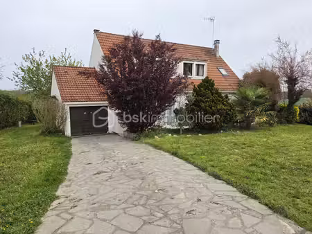 maison traditionnelle de 166 m² à pommeuse