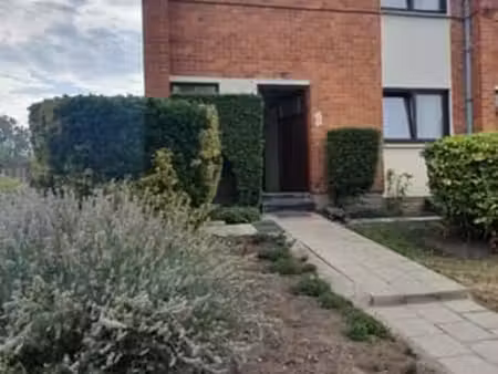 maison 3 façades avec passage latéral