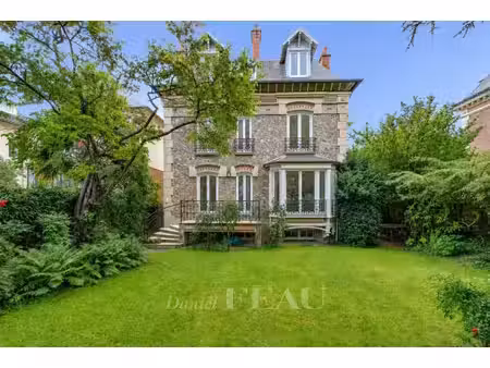maison de luxe à vendre dans le quartier clagny-glatigny