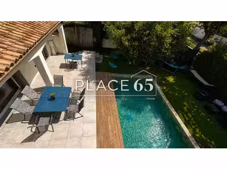 villa de 125 m² avec piscine sur terrain de 472 m²