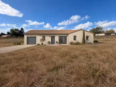 terrain a bâtir de 1565 m²