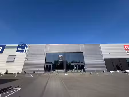 espace commercial situé sur la boomsesteenweg.