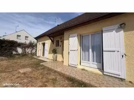 maison f6 de 172m2 avec terrain de 1388m2