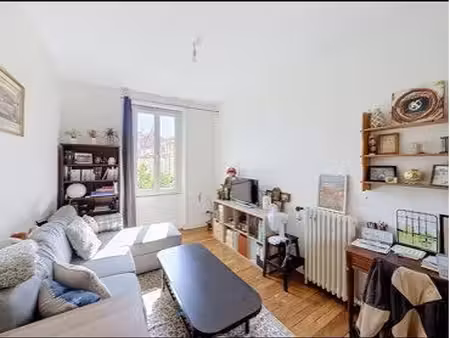 particulier loue agréable t2 lumineux de 40 m² – quartier des salins