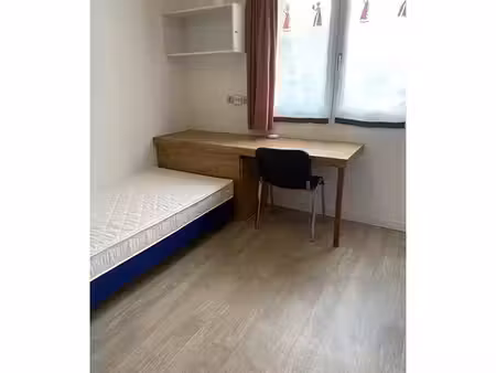 studio 1 pièce 14 m²