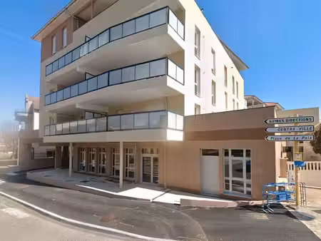 appartement t2 de 48 68m2 avec terrasse et parking