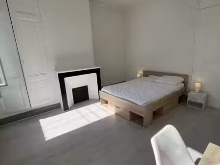 rare beau t3 meublé avec grand balcon de 20m2