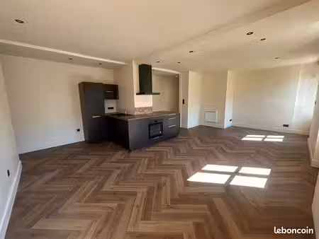 appartement 3 pièces 81 m²
