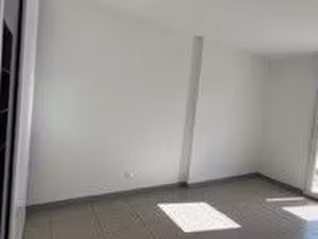 location t2 beziers
