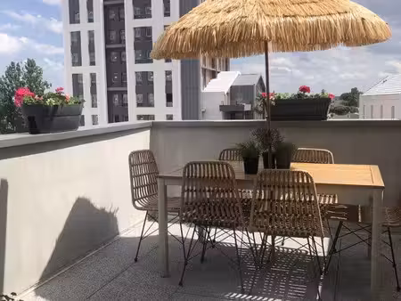 t4 - 107m2 avec 2 terrasses et 2 parking — bruges