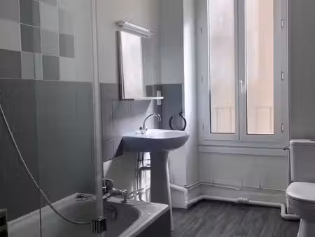 loue appartement 2 pièces libre à cahors