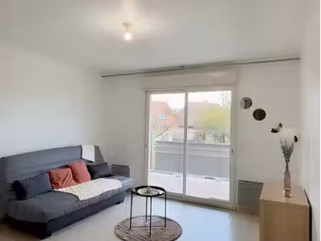 studio meublé 31m2 avec balcon + parking - centre ville