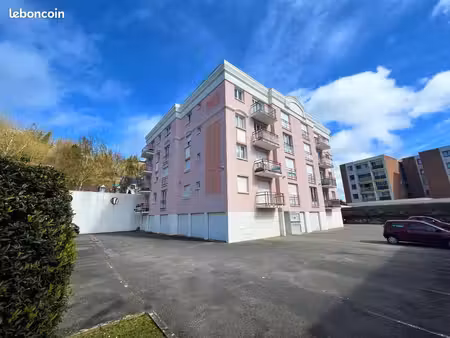 studio 1 pièce 26 m²